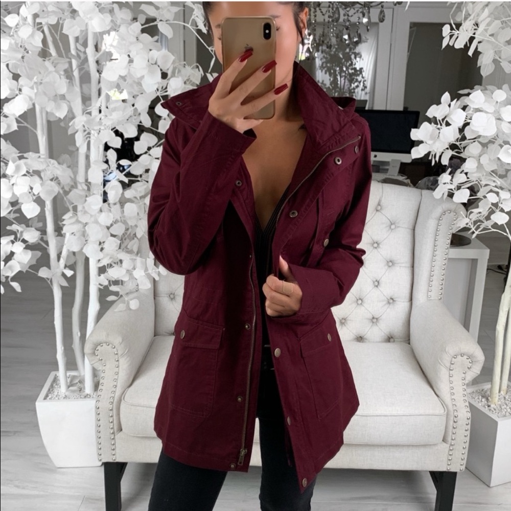 Women's Burgundy Jacket